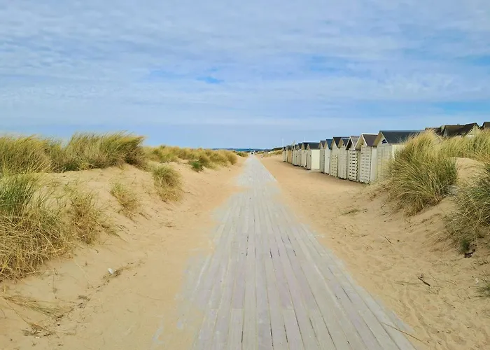 Sweet Cocon - Duplex Dans Le Bourg Et Proche De La Plage De Ouistreham